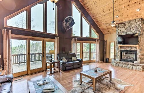 Deadwood Casa | Spacious Lead Getaway with Private Hot Tub and Deck!