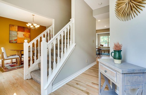 Lewis Center Casa | Spacious Lewis Center Home with Yard and Gas Grill!