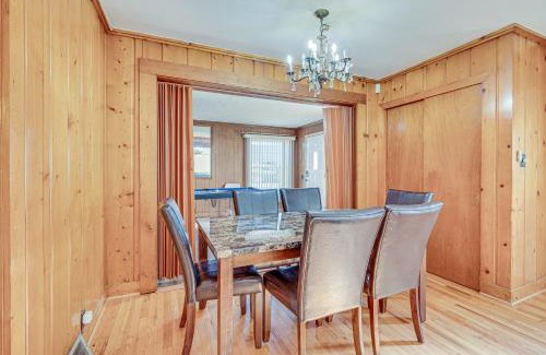 Lexington Casa | Spacious Lexington Abode with Pool Table and Fireplace