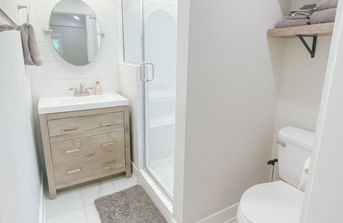 Fairview Casa | Spacious, light & airy farmhouse 30 minutes from Nashville!
