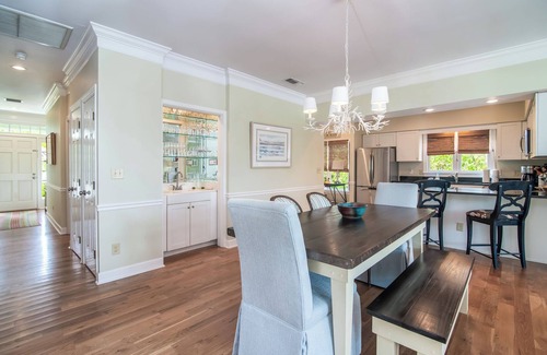 Debordieu Colony Casa | Spacious, Light-Filled Villa with Stunning Marsh Lake Views *Loafer's Glory*