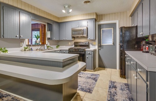 Little Rock Casa | Spacious Little Rock Home w/ Patio - 9 Mi to Dtwn!