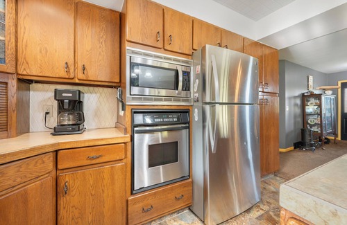 Paris Casa | Spacious Lodge directly on the Little Muskegon River