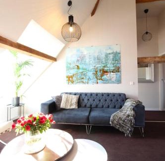 Vianen Apartamento | Spacious loft in listed building