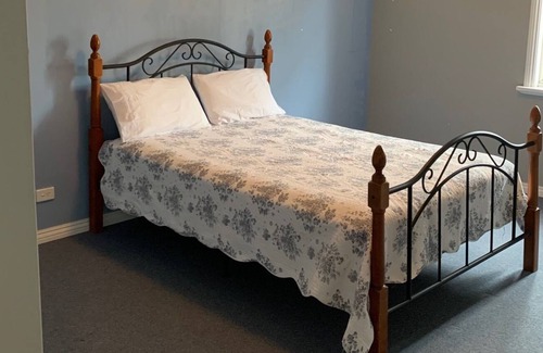 Guildford Apartamento | Spacious Lofty Apartment, Stunning Views Overlooking Garden opposite Rose &Crown