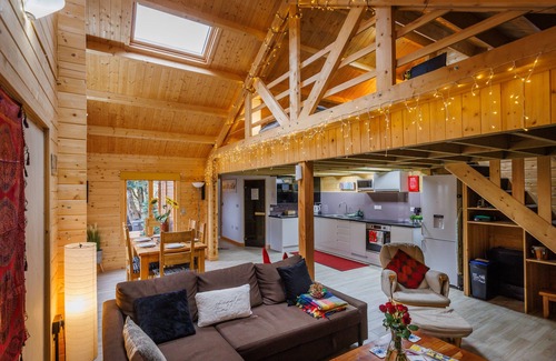 Longstanton Cabina | Acogedora y espaciosa cabaña con estacionamiento cerca de Cambridge