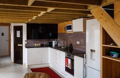 Longstanton Cabina | Acogedora y espaciosa cabaña con estacionamiento cerca de Cambridge