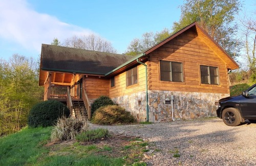 Butler Cabina | Spacious Log Cabin with Breathtaking Views