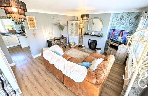Plumtree Casa | Spacious lovely 3 Bed House in Keyworth Nottingham suit CONTRACTORS OR FAMILY