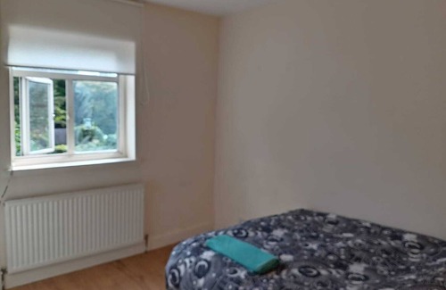 Finchley Church End Apartamento | Spacious lovely double room centred in the heart of London.