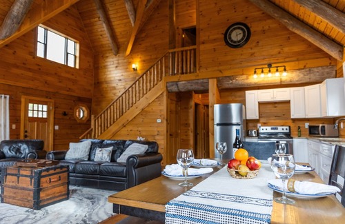 Oneonta Cabina | Lujosa, espaciosa cabaña privada cerca de Cooperstown