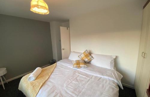 Doncaster Casa | Spacious Luxurious Serviced Accommodation 3