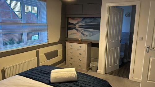 Wolverhampton Casa | Spacious Luxurious Serviced Accommodation 5