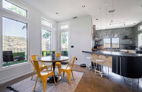 Friant Villa | Spacious Luxurious Villa Overlooking Millerton Lake