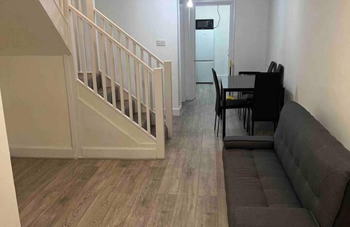 South Norwood Apartamento | Spacious Luxury 2 Bedroom Apartment, Station 1min