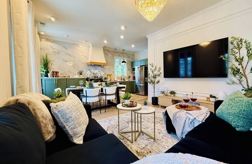 Phoenix Hill Apartamento | Spacious Luxury 4 Suites / 8BED / 7BA in Central Louisville With Private Garden