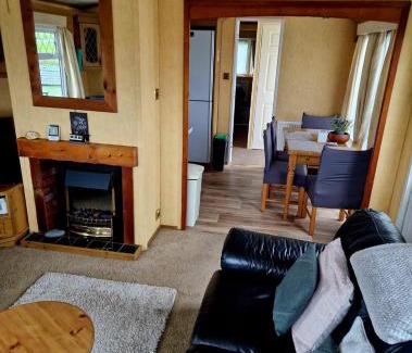 Aberystwyth Casa | Spacious Luxury Escape with Sea Views and Pet Friendly at Clarach Bay