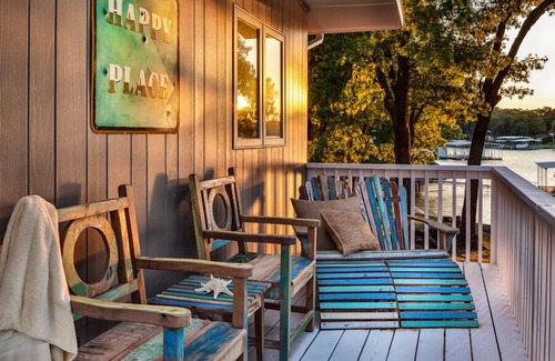 Osage Beach Cabaña | Lake Cottage de diseño profesional reconocido a nivel nacional