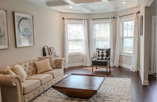 Cumming Casa | Spacious Luxury Retreat – 6BR/5BA in Cumming, GA