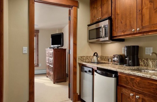 Breckenridge Cabina | Amplio lujo con dos dormitorios en el Grand Lodge at Pico 7!