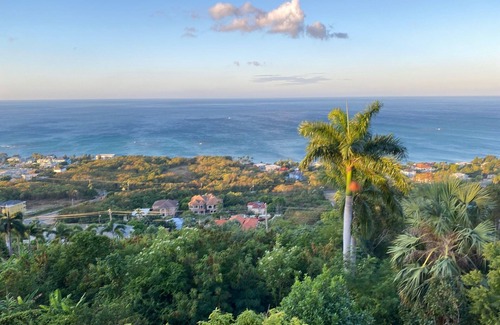 Whitehouse Villa | Spacious luxury villa in Whitehouse, Jamaica, with expansive ocean views.