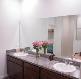 Port Saint Lucie Casa | Spacious Master Bedroom