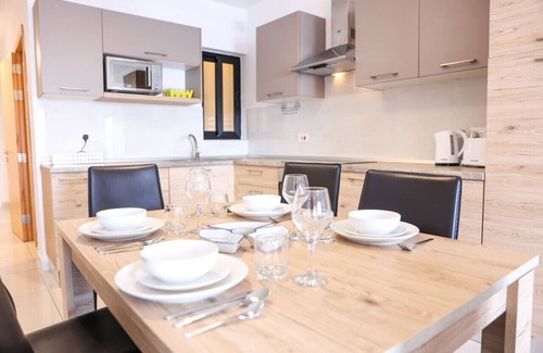 Għadira Apartamento | Spacious Mellieha 2BR home with Stunning Sea Views