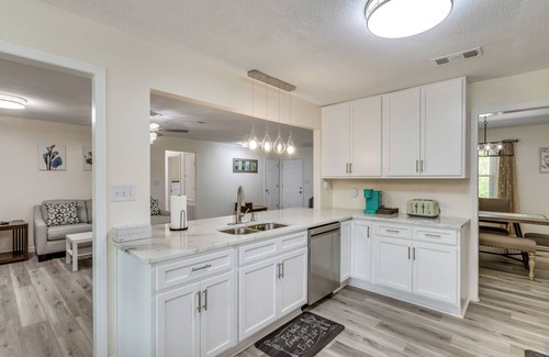 Florida Panhandle Casa | Spacious Milton Vacation Rental w/ Pond On-Site