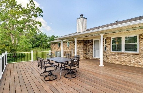 Florida Panhandle Casa | Spacious Milton Vacation Rental w/ Pond On-Site