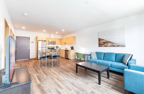 Downtown Apartamento | Spacious Modern 1BR 1BA | Downtown Redmond - 2