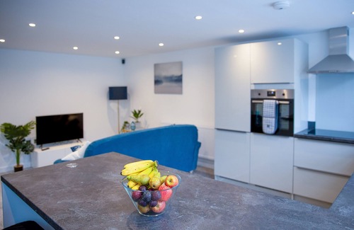 Worksop Casa | Spacious & Modern 2-Bedroom House