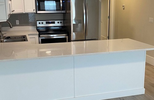 Highland Casa | Spacious & Modern 2-Bedroom Basement Apartment w/ Natural Light & Prime Location