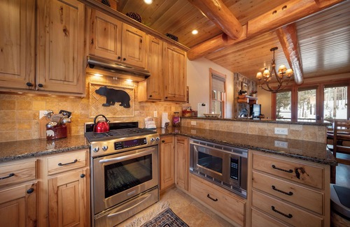 Fraser Casa | Spacious & modern 3 bedroom, pet friendly in Fraser