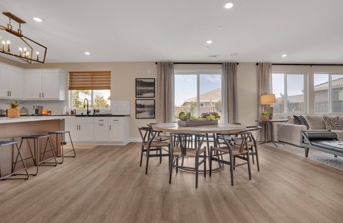 Lathrop Casa | Spacious & modern 5-bedroom home in peaceful Lathrop