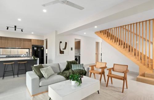 Pallara Casa | Spacious Modern 6BR Family Home in Pallara QLD
