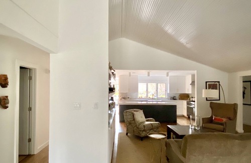 Westwood Casa | Amplia y moderna elegancia bohemia, cerca de la naturaleza y la ciudad, la piscina y el jacuzzi