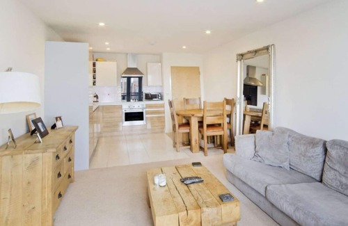 Figge's Marsh Apartamento | Spacious, Modern Close to Transport Links