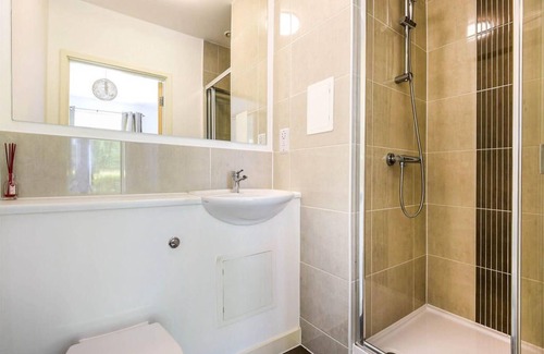 Figge's Marsh Apartamento | Spacious, Modern Close to Transport Links