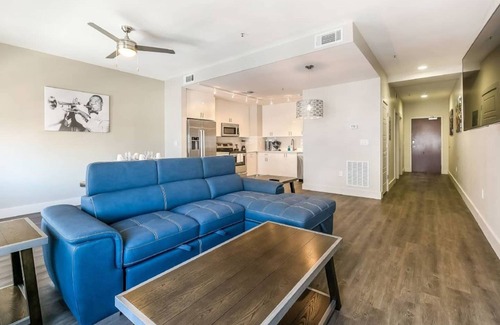 Central Business District Apartamento | Spacious Modern Condo near French Quarter