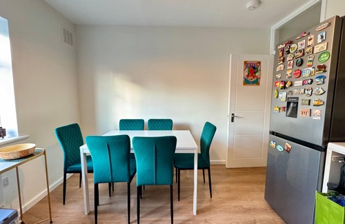 Ealing Apartamento | Spacious & Modern 1-Bed Flat near Ealing