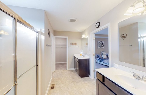 Columbus Casa | Spacious & modern home with office, enclosed backyard, & W/D - dog-friendly