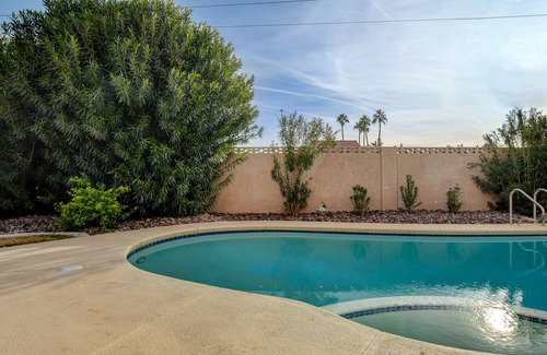 Paradise Villa | Spacious Modern Mini Estate w/ Pool + Spa- New!