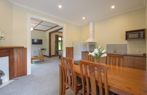 Speargrass Flat Apartamento | Spacious, Modern Studio Apartment below Coronet Peak