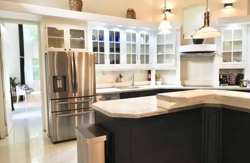 Leilani Estates Casa | Spacious & Modern Pāhoa Retreat Near Kehena Beach!