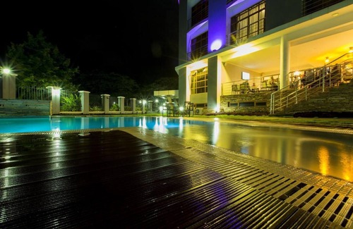 Dar es Salaam Apartamento | Spacious Modern Room!