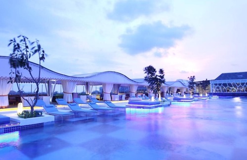 Central Seminyak Apartamento | Suite espaciosa y moderna con artículos de minibar gratuitos (T Sand Suite24)