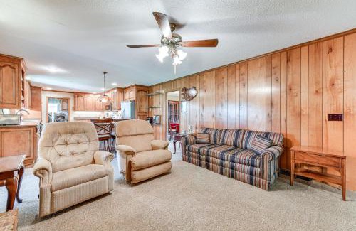 Southmont Casa | Spacious Mount Pleasant Home with Grill and Yard!