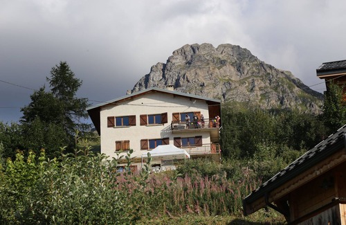 Albiez-le-Vieux Apartamento | Spacious mountain apartment with panoramic view