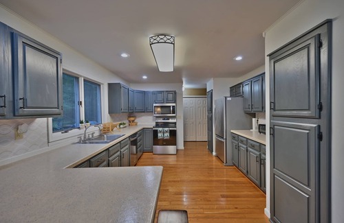 Jim Thorpe Casa | Spacious Mountain Home with Fireplace, Game Room in Bear Creek Lake Community!