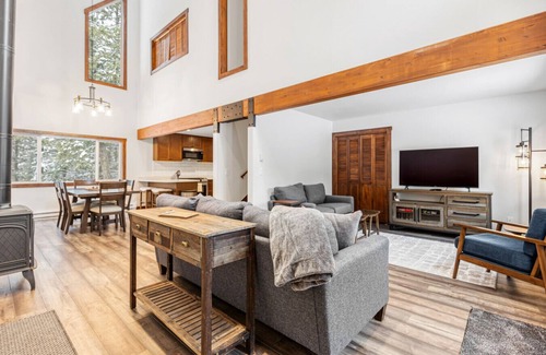 Kalispell Casa | Spacious Mountain Home In The Trees with Views